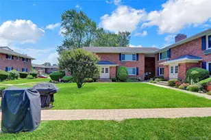 205 Edmunton Dr, North Babylon, NY 11703 - Photo 3