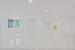 150-25 Hawtree St, Ozone Park, NY 11417 - Photo 17