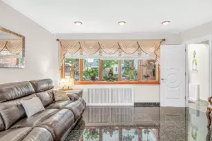 48-18 190th St, Fresh Meadows, NY 11365 - Photo 5