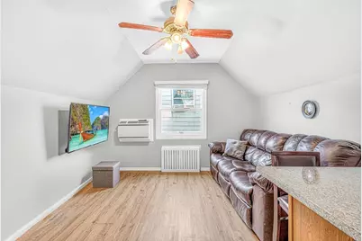 4818 190th Street, Fresh Meadows, NY 11365 - Photo 25