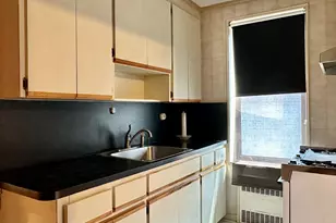 83-25 98th St, Woodhaven, NY 11421 - Photo 5