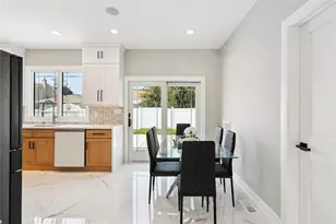 10 Locust St, Hicksville, NY 11801 - Photo 9