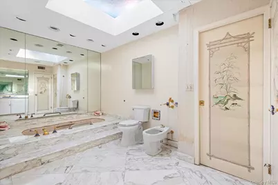 512 E Shore Road, Great Neck, NY 11024 - Photo 29