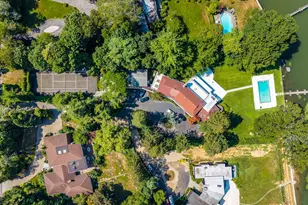 512 E Shore Rd, Great Neck, NY 11024 - Photo 5