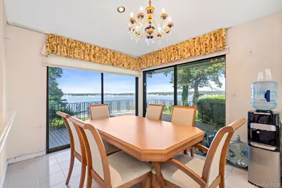 512 E Shore Road, Great Neck, NY 11024 - Photo 23