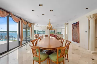 512 E Shore Road, Great Neck, NY 11024 - Photo 13