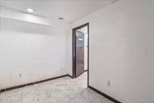 87-02 188th St, Jamaica, NY 11423 - Photo 19