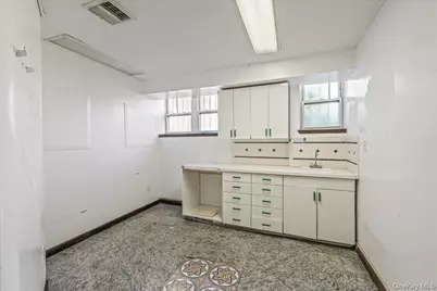 8702 188th Street, Jamaica, NY 11423 - Photo 21