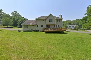14 Roble Rd, Suffern, NY 10901 - Photo 3