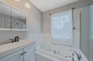 39 Aron Dr, Bohemia, NY 11716 - Photo 19