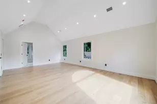 628 Meadow Rd, Smithtown, NY 11754 - Photo 27