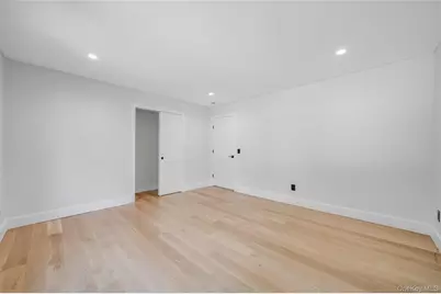 628 Meadow Road, Smithtown, NY 11754 - Photo 21