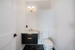 628 Meadow Rd, Smithtown, NY 11754 - Photo 31