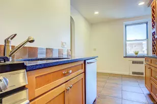 64-85 Saunders St, Rego Park, NY 11375 - Photo 5