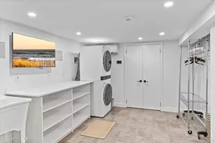 1 Dolphin Way, Riverhead, NY 11901 - Photo 23