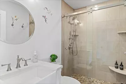 1 Dolphin Way, Riverhead, NY 11901 - Photo 19