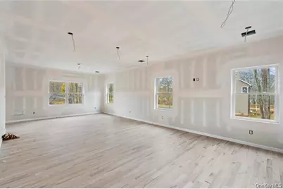 28 Northern Avenue, Walden, NY 12586 - Photo 7