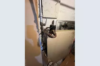 10211 85th Avenue, Richmond Hill, NY 11418 - Photo 11