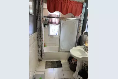 10211 85th Avenue, Richmond Hill, NY 11418 - Photo 7