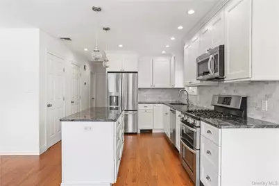 451 Bellevue Avenue, Yonkers, NY 10703 - Photo 29