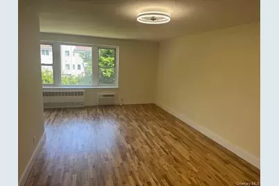 250 W Merrick Road #2R, Freeport, NY 11520 - Photo 19