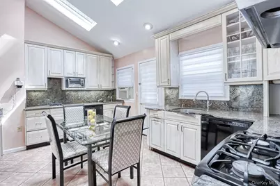 84 College Road, Monsey, NY 10952 - Photo 11