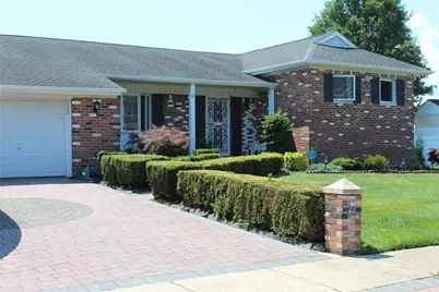 6 Winter Lane, Amityville, NY 11701 - Photo 1