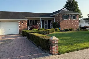 6 Winter Ln, Amityville, NY 11701 - Photo 3