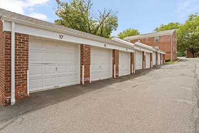 77 Edwards Street #2A, Roslyn Heights, NY 11577 - Photo 17