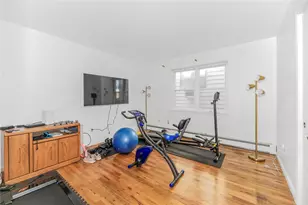 43 Dunston Ave, Yonkers, NY 10701 - Photo 15