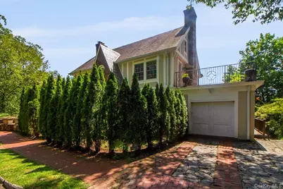 110 Edgemont Road, Scarsdale, NY 10583 - Photo 3