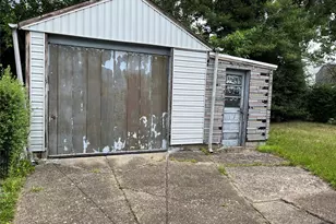 78-07 264th St, Floral Park, NY 11004 - Photo 3