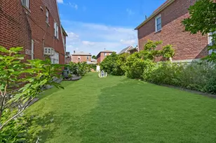 2441 Yates Ave, Bronx, NY 10469 - Photo 11