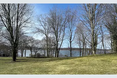 66 Landing Drive, Dobbs Ferry, NY 10522 - Photo 3