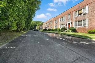 14 Soundview Ave, White Plains, NY 10606 - Photo 3