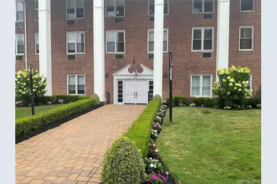 55 Lenox Road #3X, Rockville Centre, NY 11570 - Photo 1