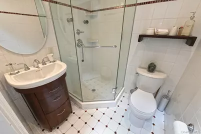 226 Oakview Avenue, Oceanside, NY 11572 - Photo 21