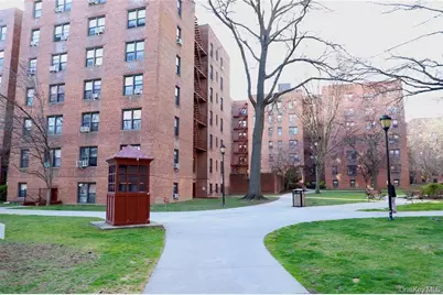 150-29 72nd Rd #4F, Flushing, NY 11367 - Photo 9