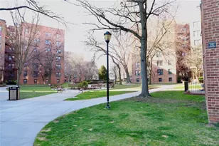 150-29 72nd Rd, Flushing, NY 11367 - Photo 21