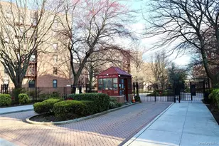 150-29 72nd Rd, Flushing, NY 11367 - Photo 29