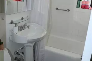 150-29 72nd Rd, Flushing, NY 11367 - Photo 5