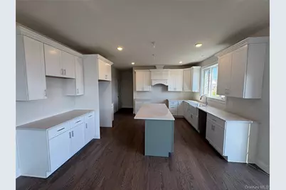 26 Dartmouth, Poughkeepsie, NY 12603 - Photo 5