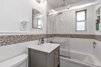 8224 Langdale Street #138B, New Hyde Park, NY 11004 - Photo 11