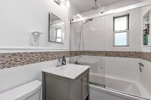 82-24 Langdale St, New Hyde Park, NY 11004 - Photo 11