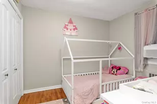 82-24 Langdale St, New Hyde Park, NY 11004 - Photo 9