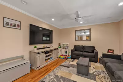 8224 Langdale Street #138B, New Hyde Park, NY 11004 - Photo 3