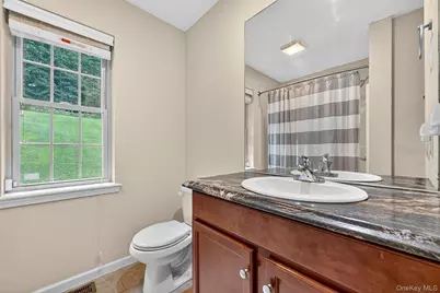 1974 St Rte 32, New Windsor, NY 12553 - Photo 19