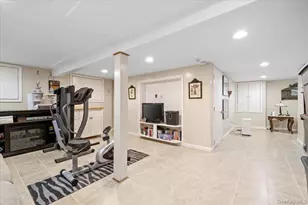 189 N Windhorst Ave, Bethpage, NY 11714 - Photo 23