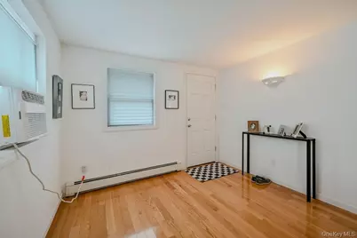 1031 West Street, Riverhead, NY 11901 - Photo 7