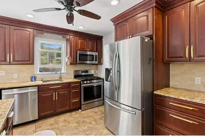 7 Mortimer Street, Westhampton Beach, NY 11978 - Photo 7